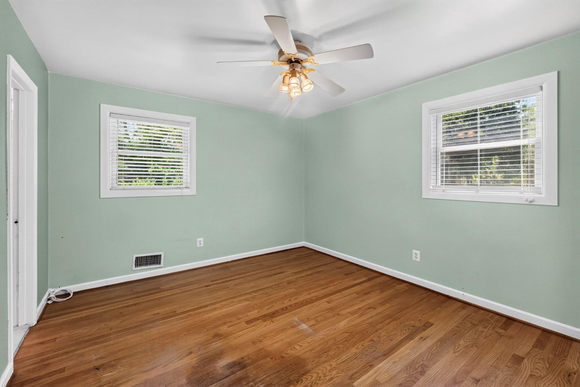 5611 Park Drive photo 31