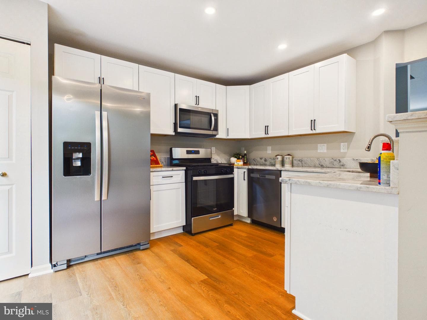 859 Lacewood Ter photo 6