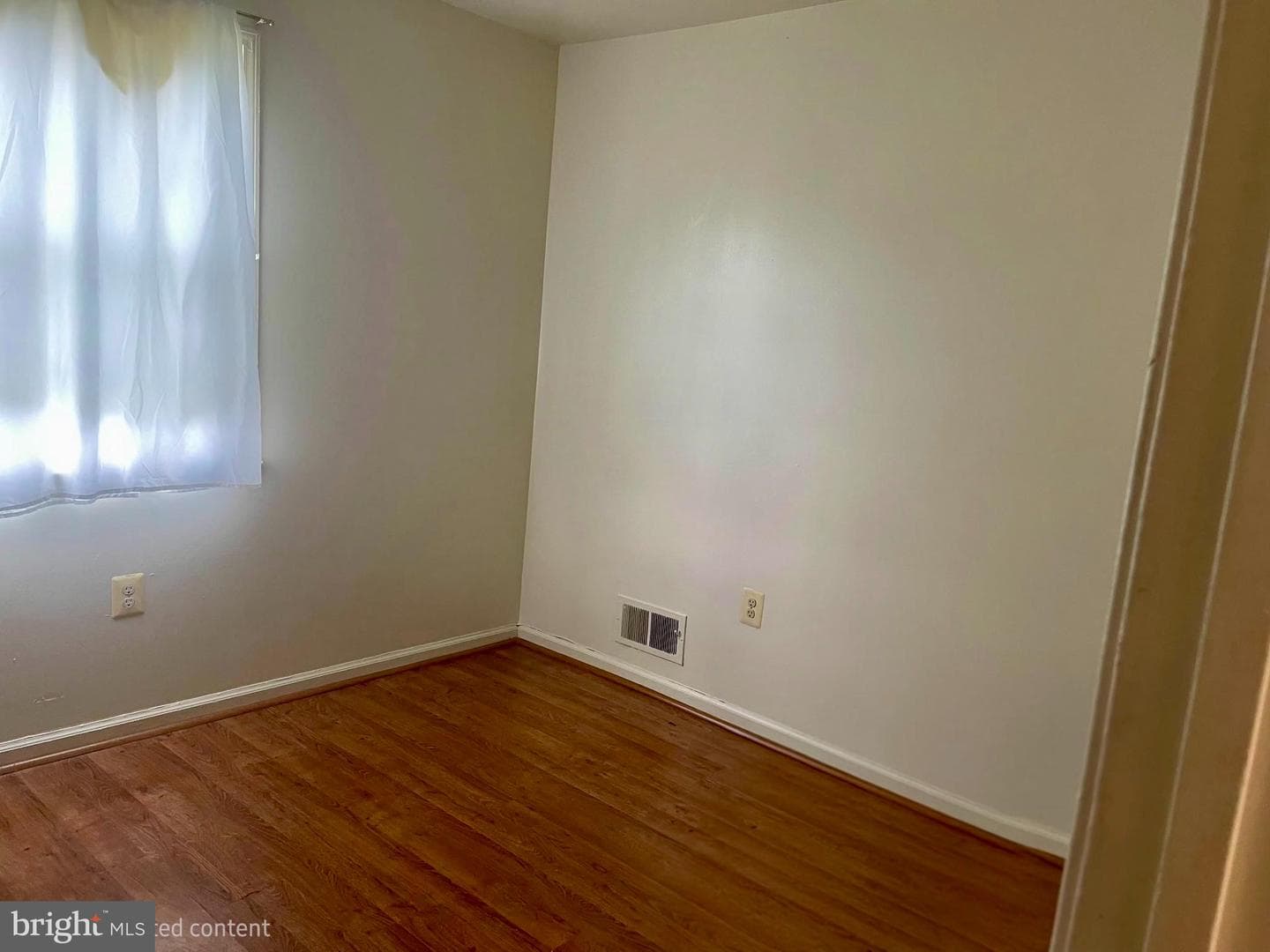 2200 Oaktree Lane photo 11
