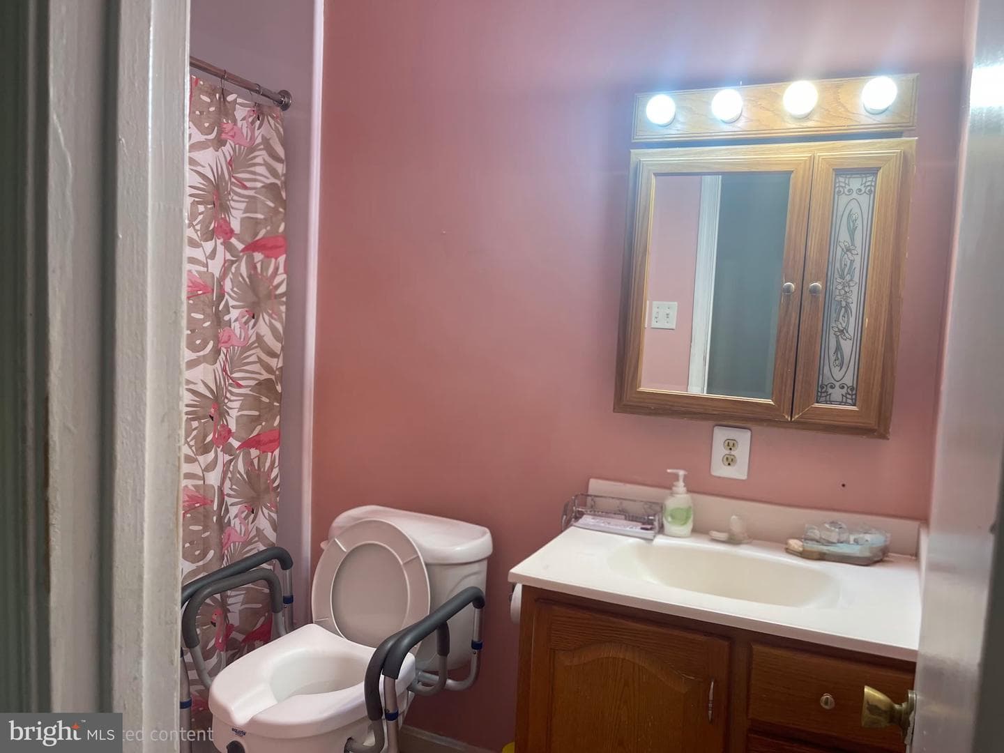 2200 Oaktree Lane photo 17