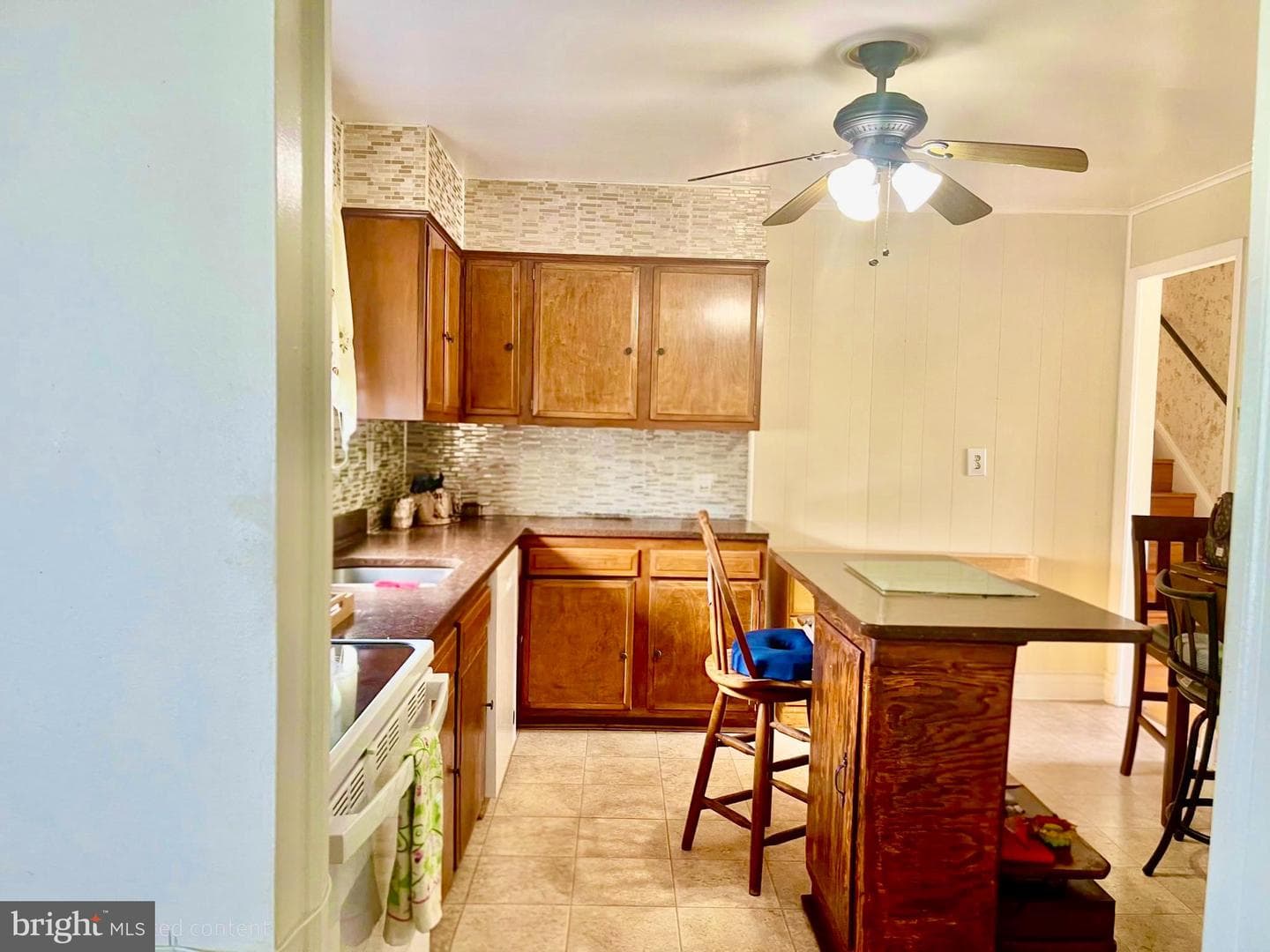 2200 Oaktree Lane photo 6