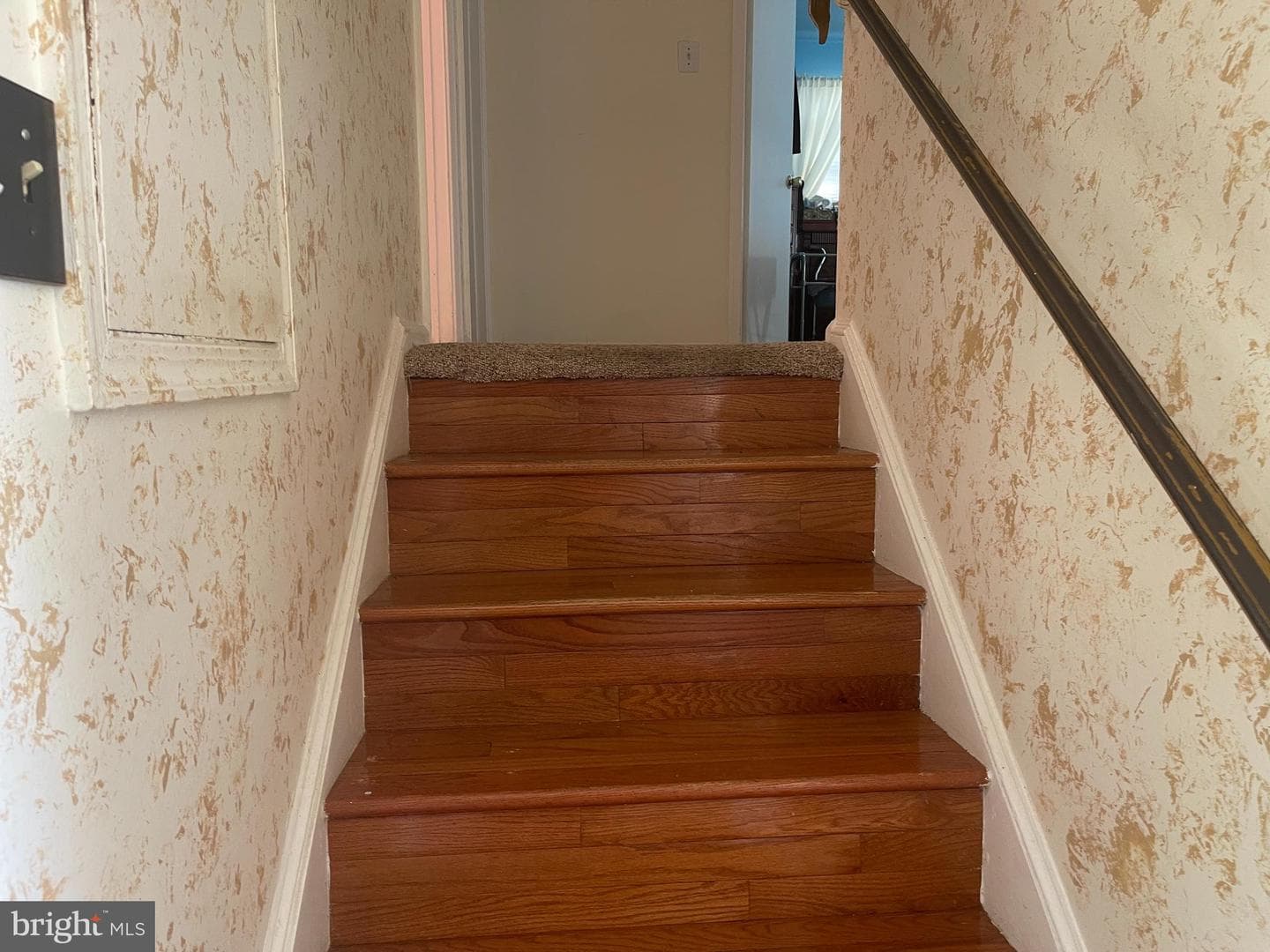2200 Oaktree Lane photo 8