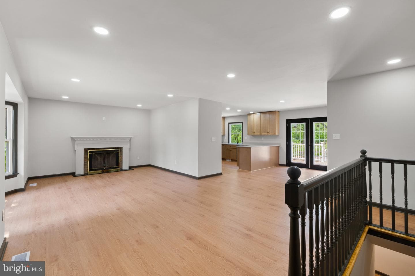 9706 Wyman Way photo 4