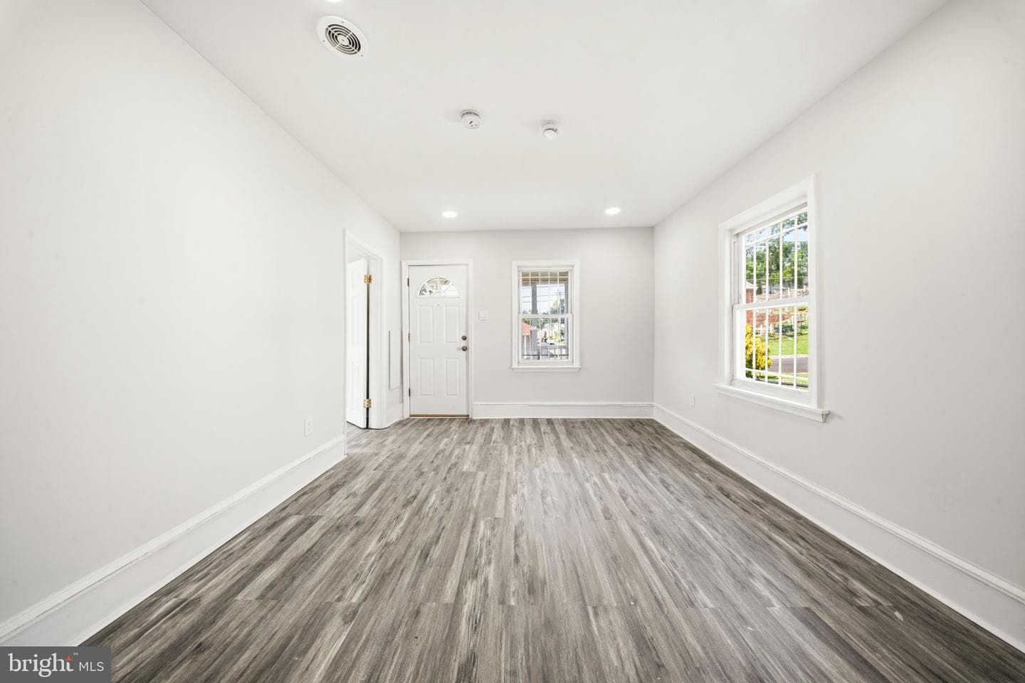 5507 Jefferson Heights Drive photo 11