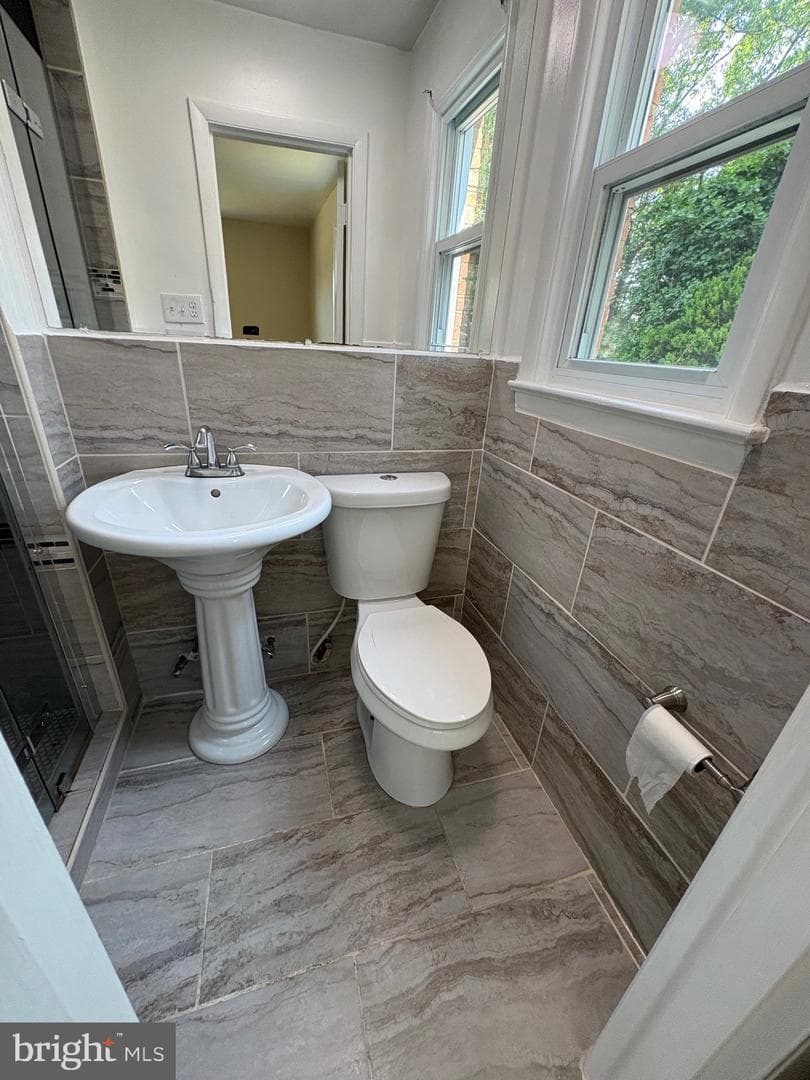 5900 John Adams Drive photo 29
