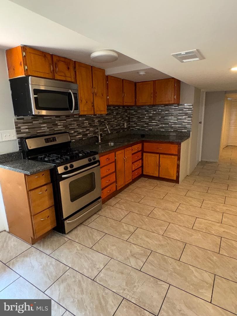 5900 John Adams Drive photo 36