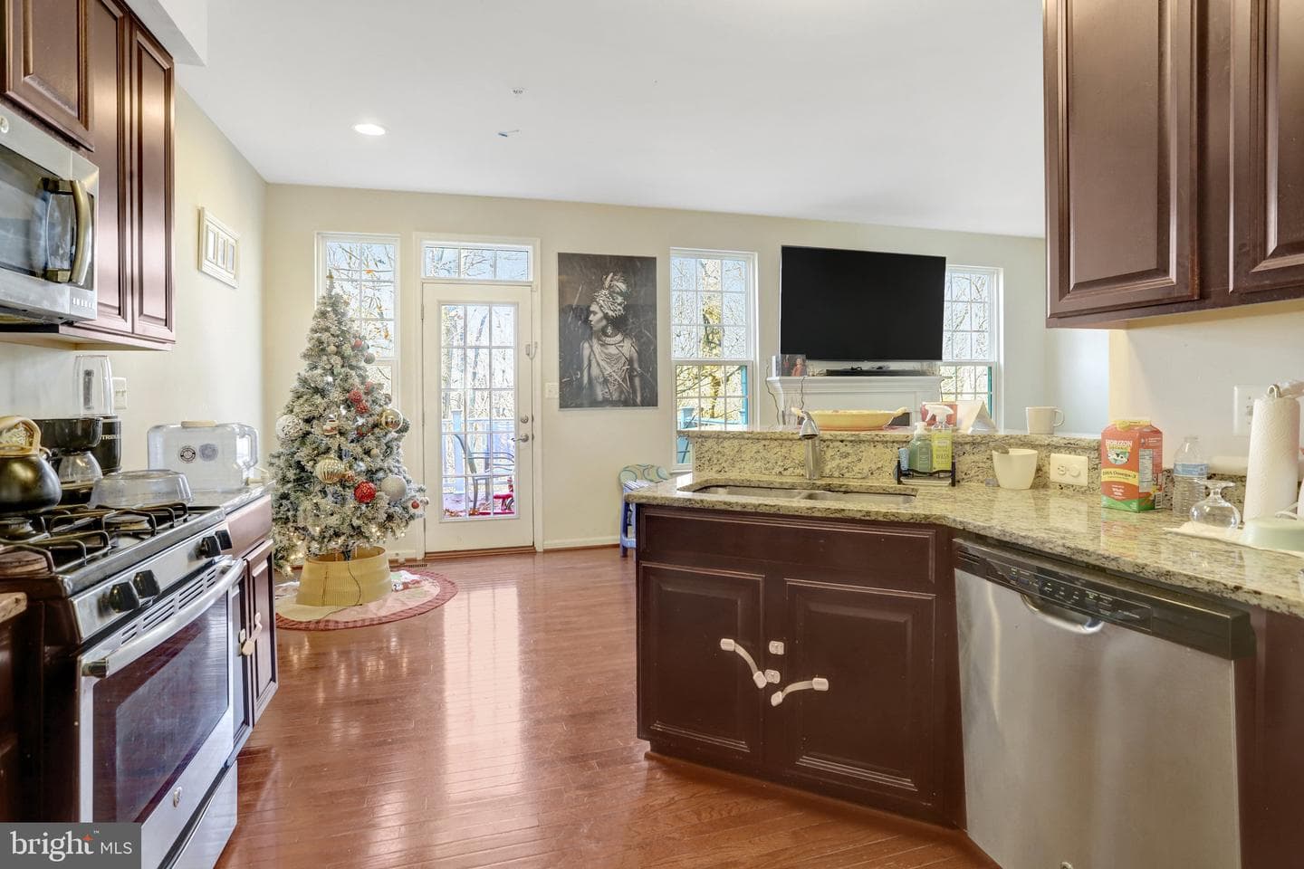 13803 Stroh Court photo 3