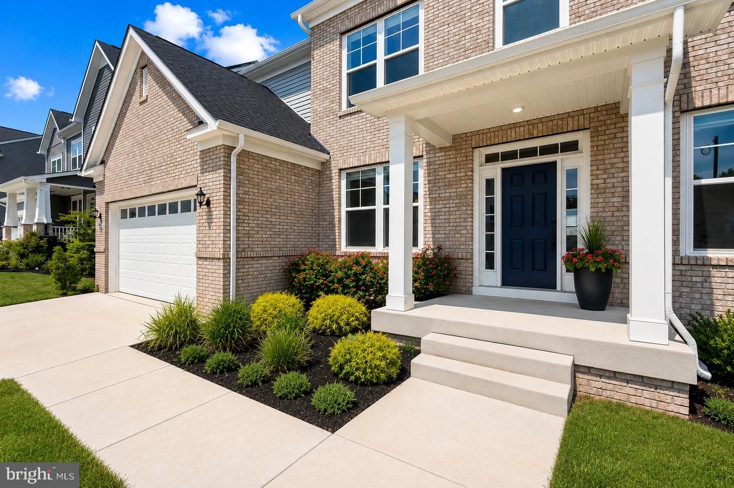 428 Meadow Creek Drive photo 3