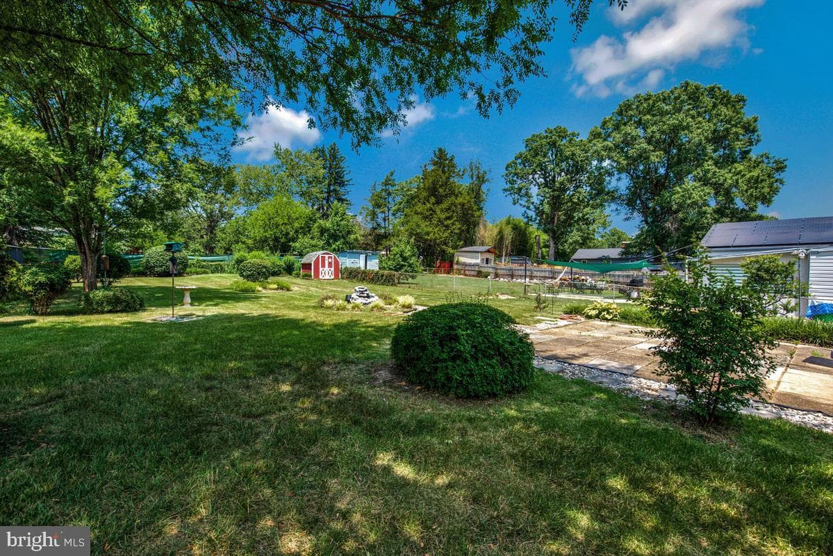 9410 Sheridan Street photo 34