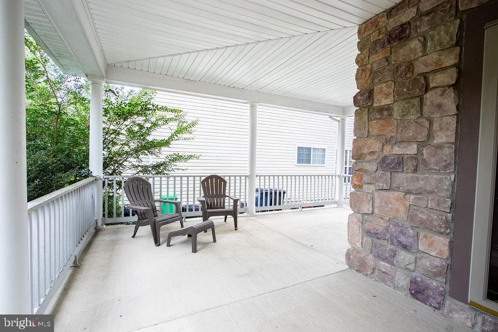 15627 Gillmore Greens Court photo 5