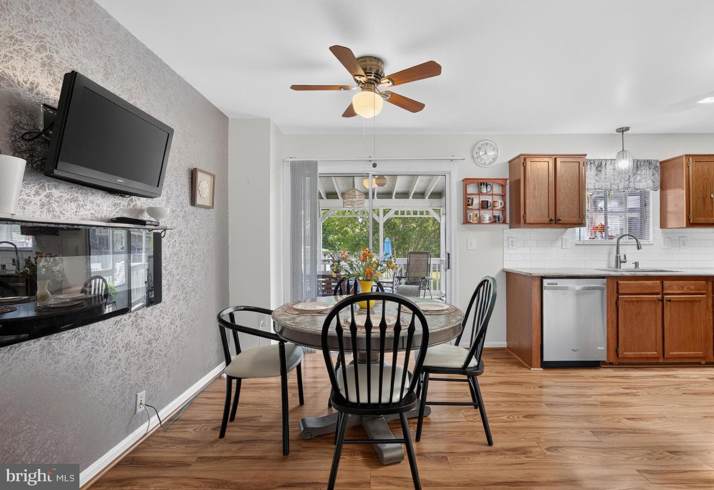 7606 Bentree Road photo 6
