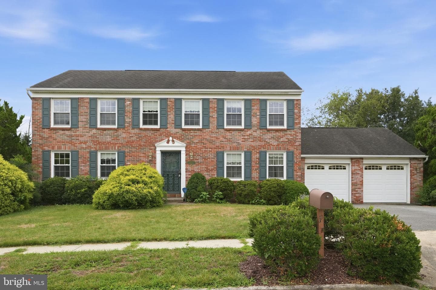 12717 Northcliff Road photo 1