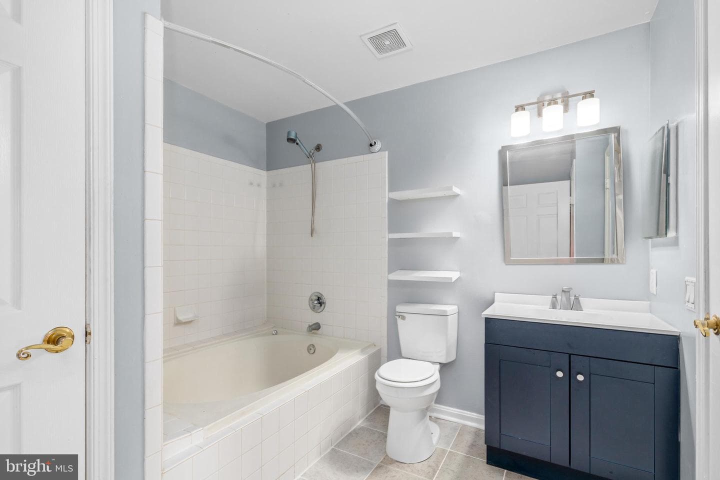 6640 Lake Park Drive #3b photo 27