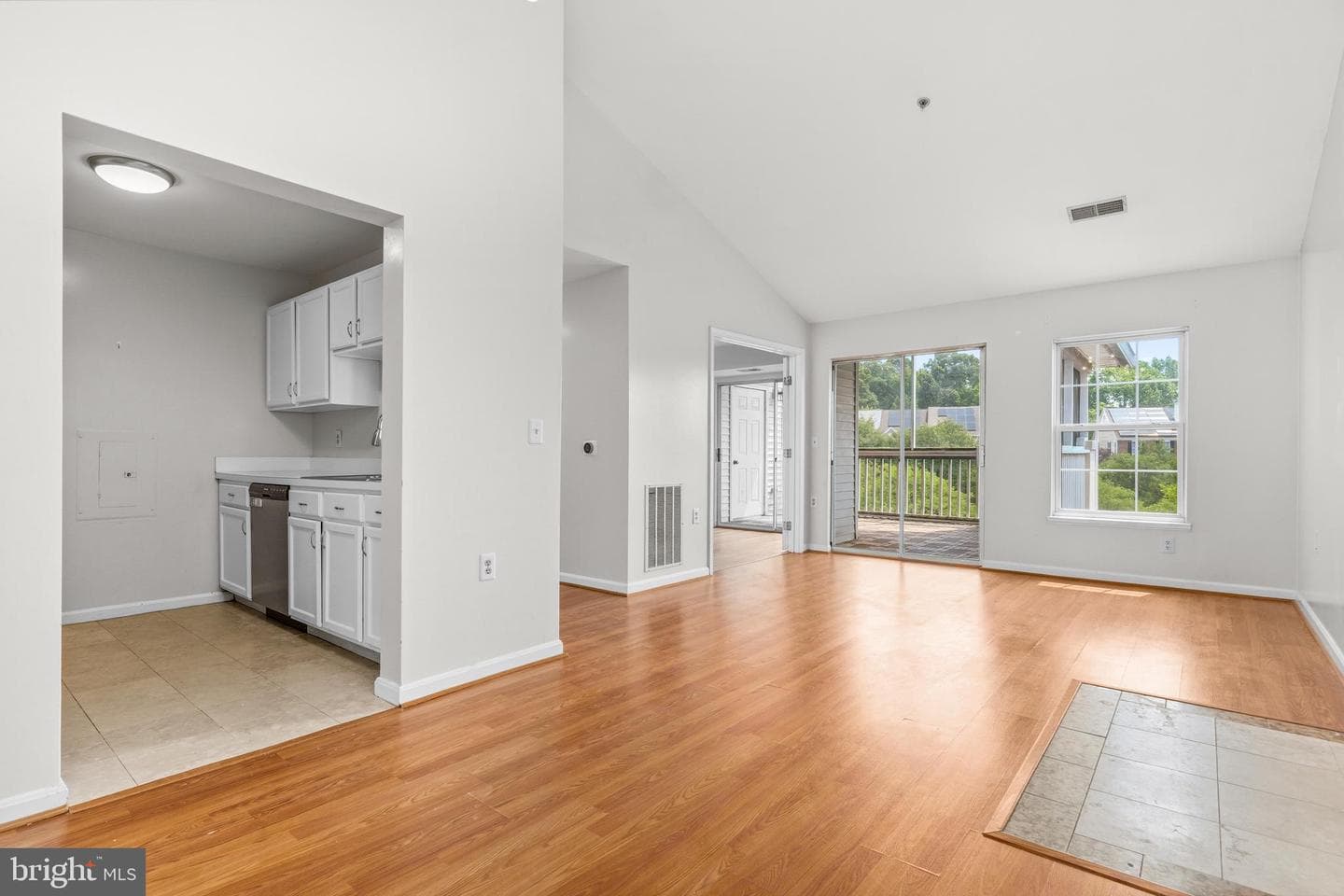 6640 Lake Park Drive #3b photo 6