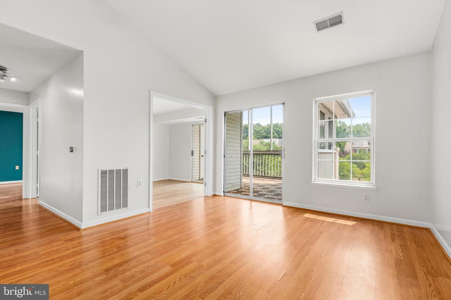 6640 Lake Park Drive #3b photo 9