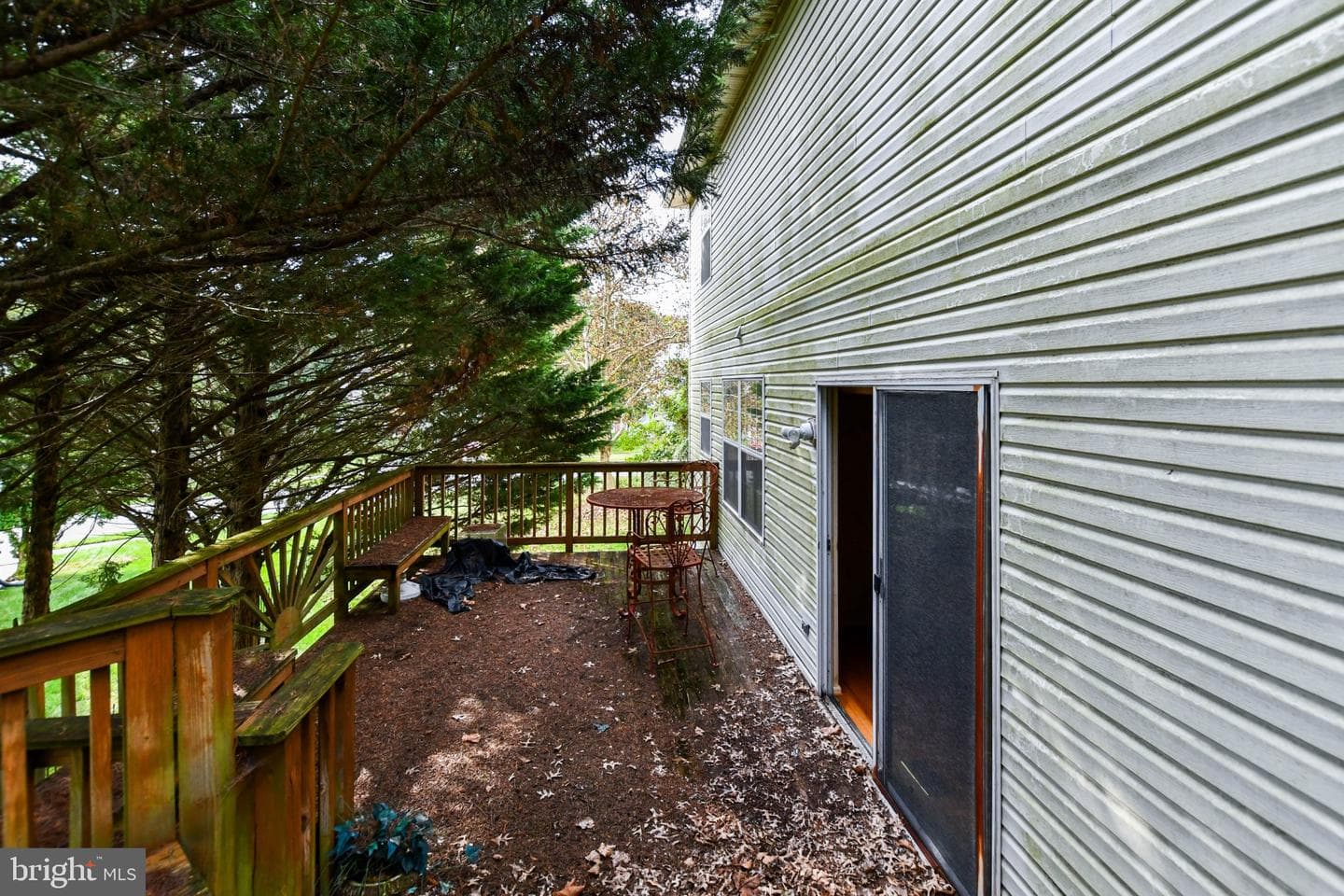 1111 Kings Heather Drive photo 26