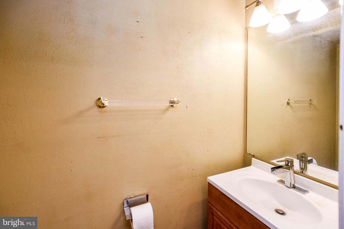1111 Kings Heather Drive photo 37