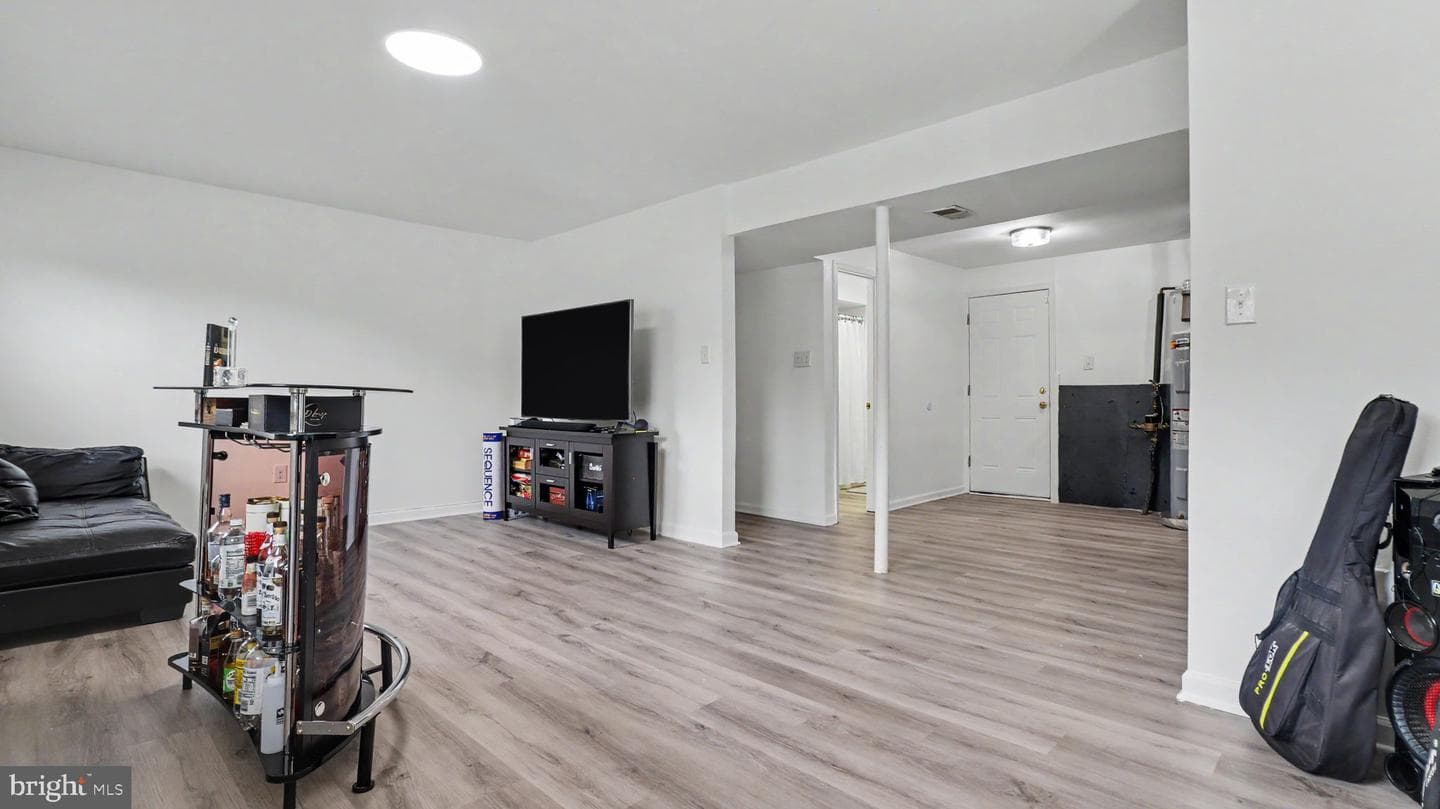 9012 Cameron Court photo 32