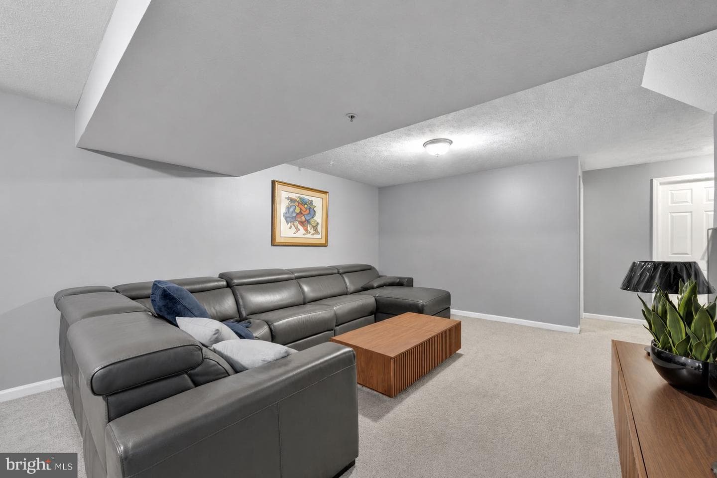 9817 Woodyard Circle photo 34