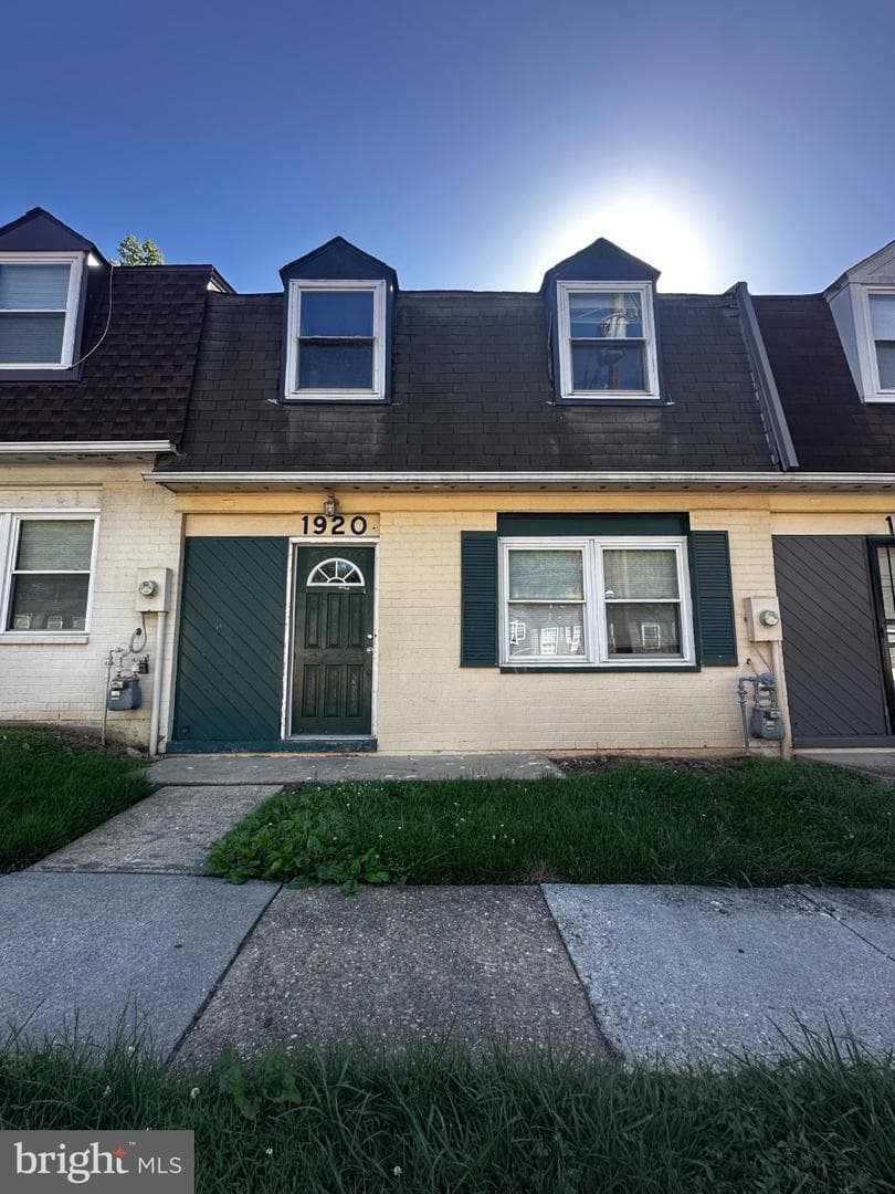 1920 Dutch Village Drive #t-226, Landover