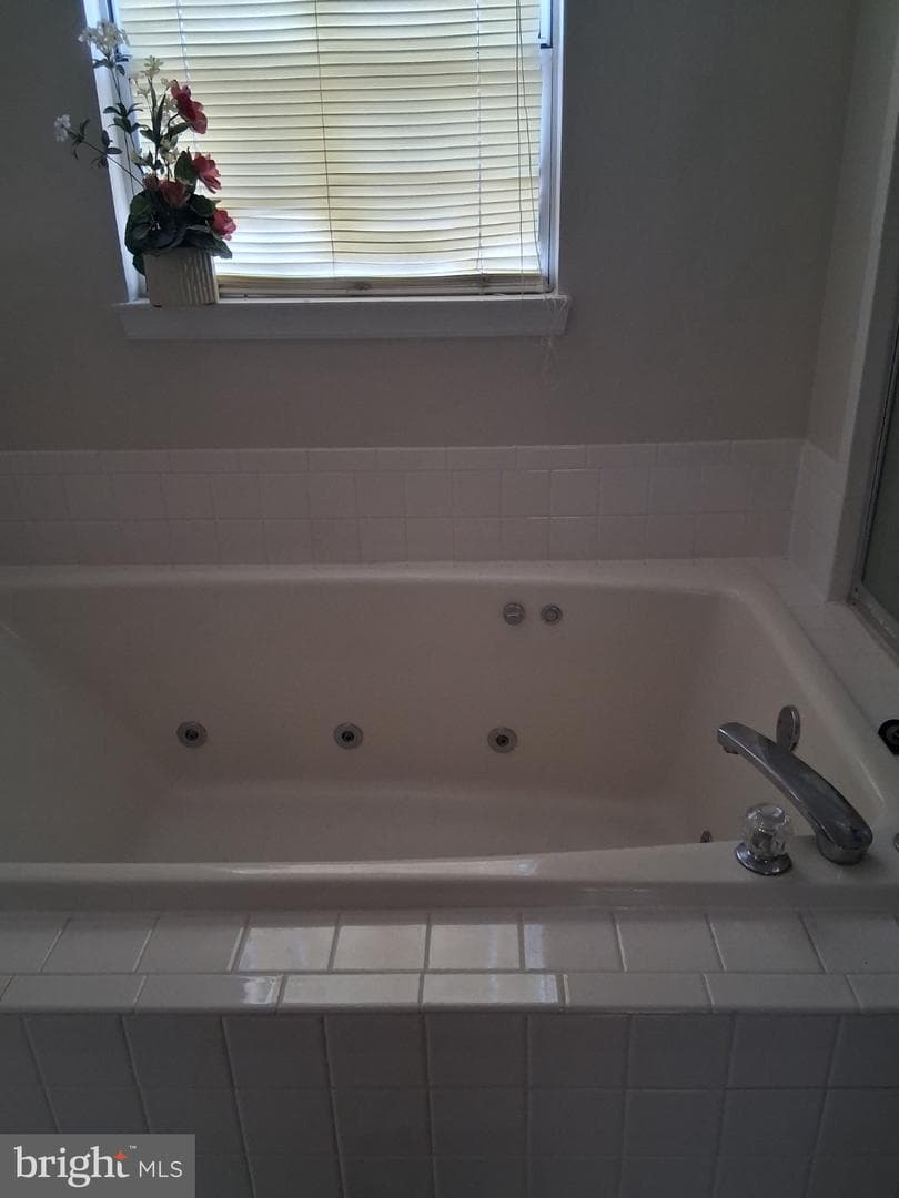 10709 Heatherleigh Drive photo 13