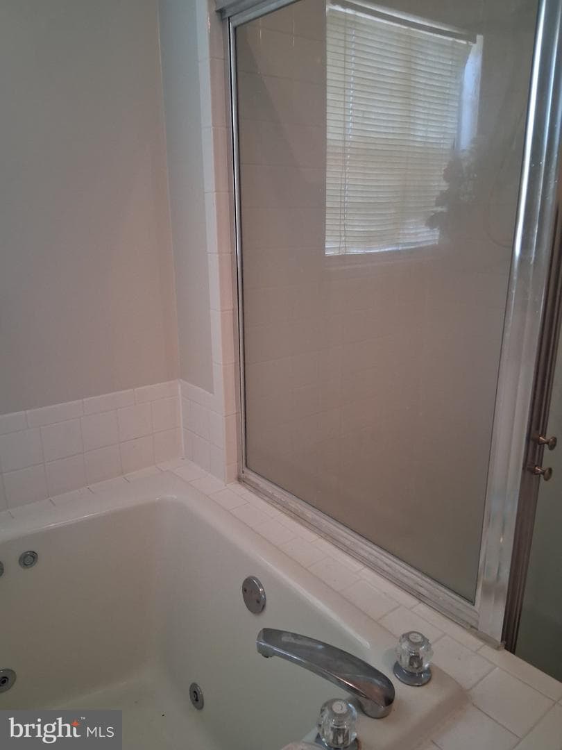 10709 Heatherleigh Drive photo 14