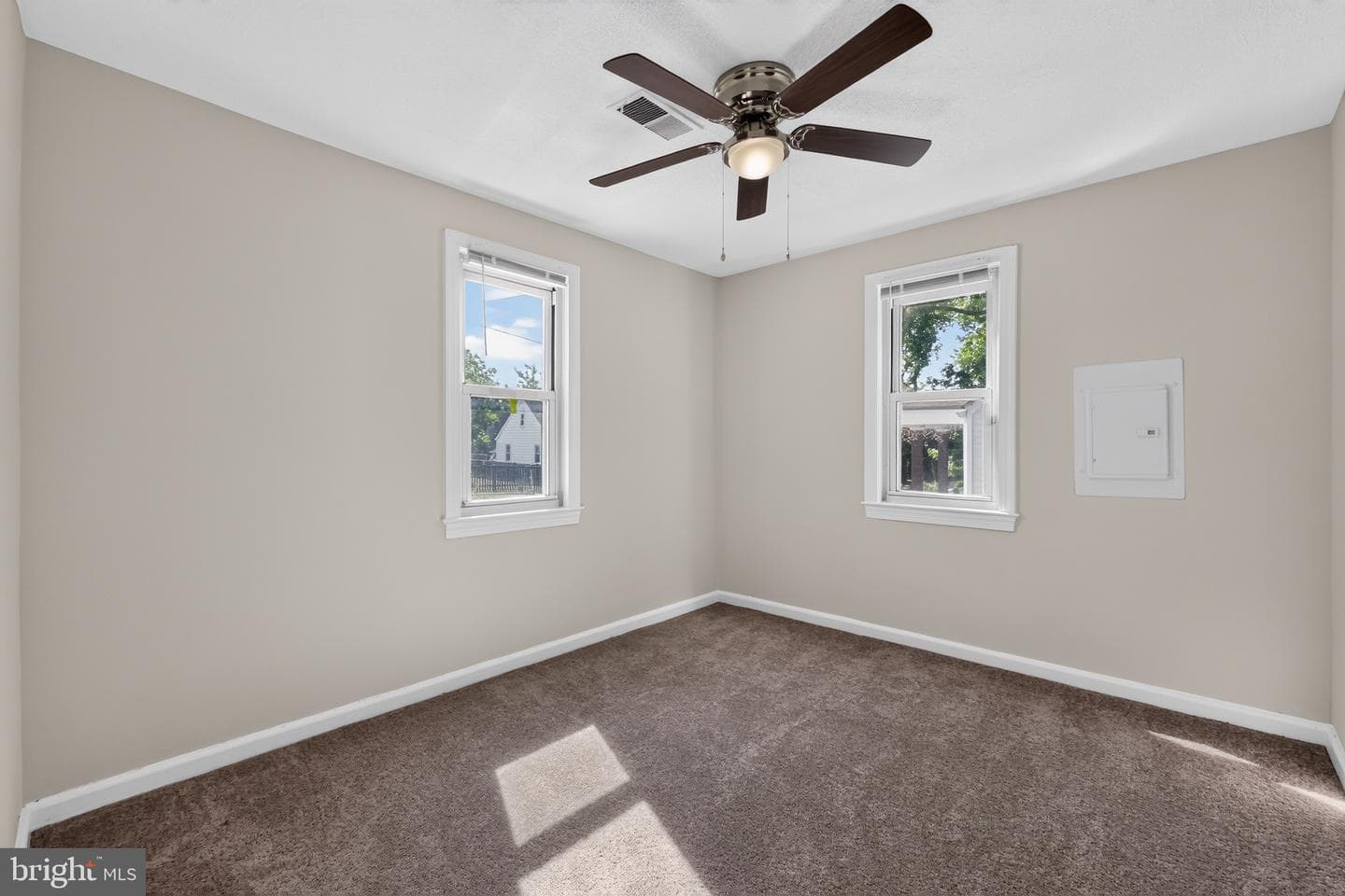 1911 Arcadia Avenue photo 16