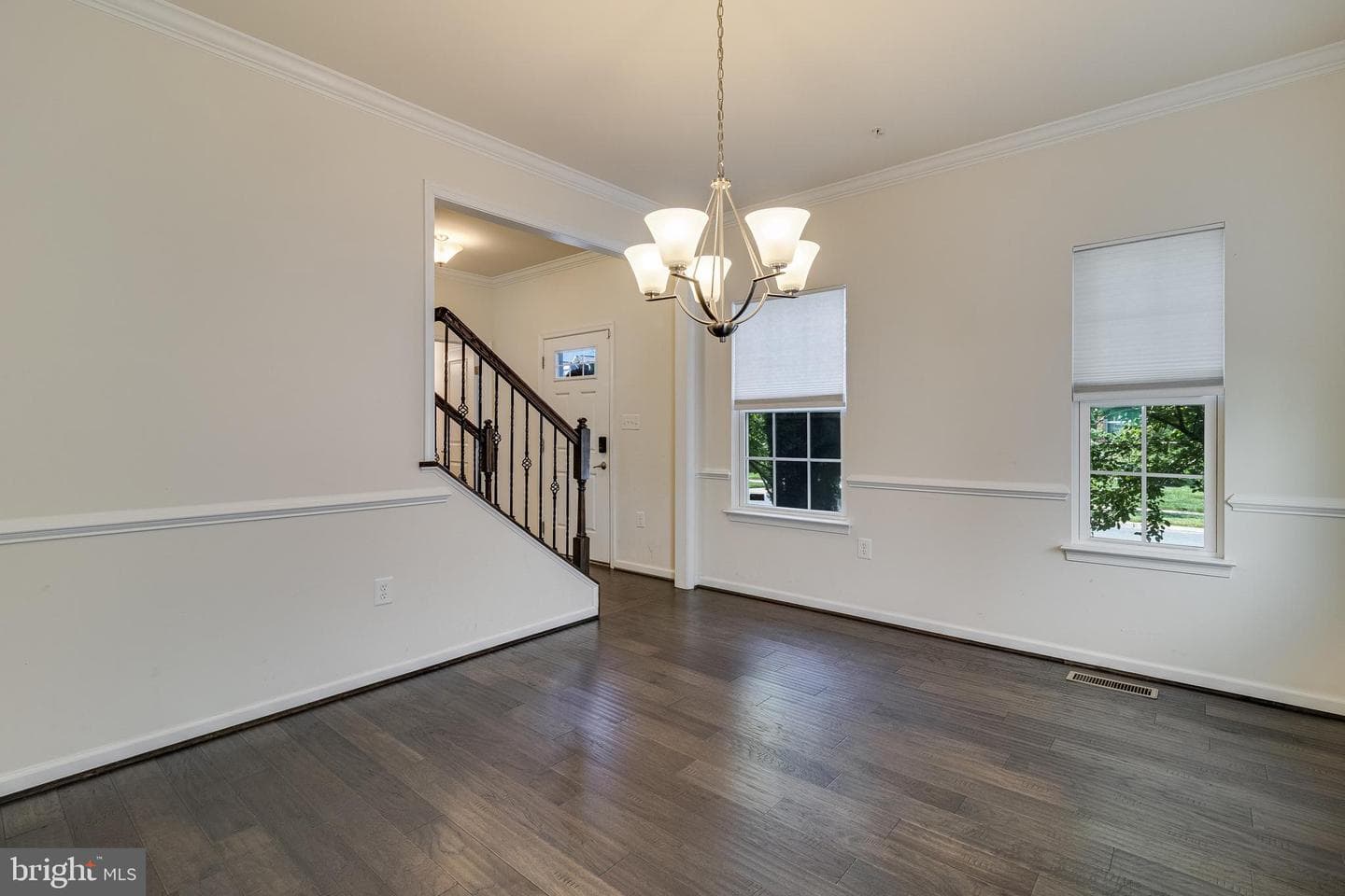 3002 Winterbourne Drive photo 33