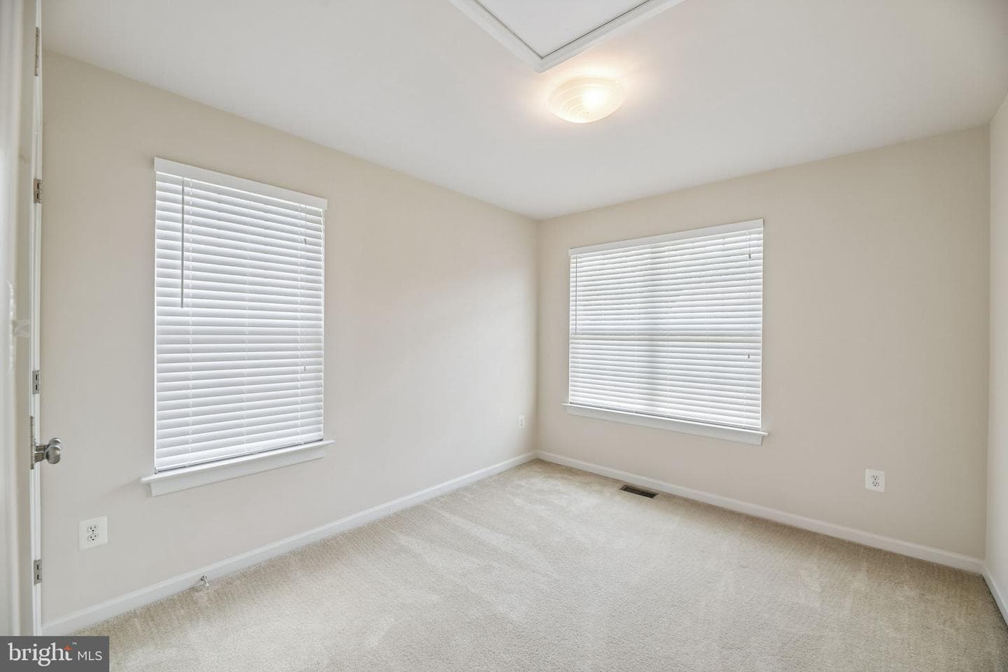 13006 Davenport Drive photo 32