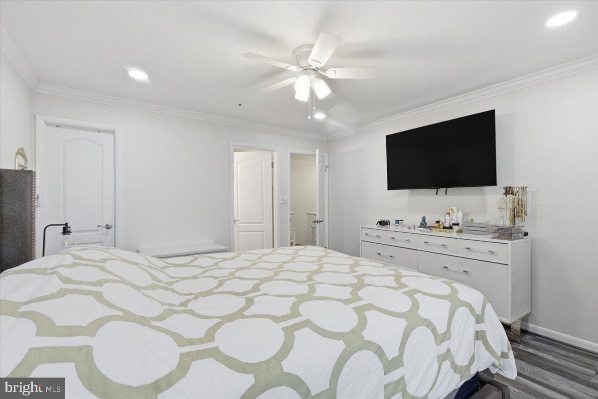 1008 Spring Valley Court photo 19