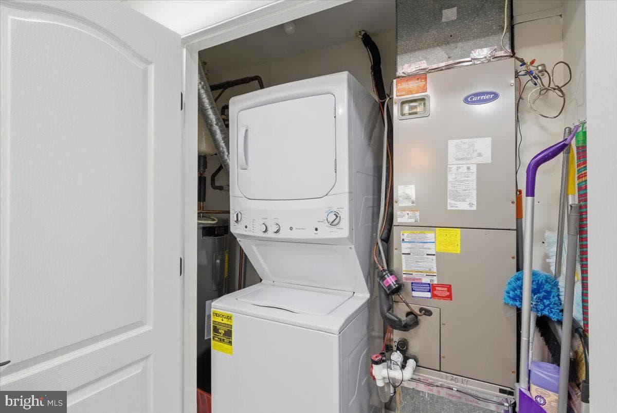 1008 Spring Valley Court photo 23