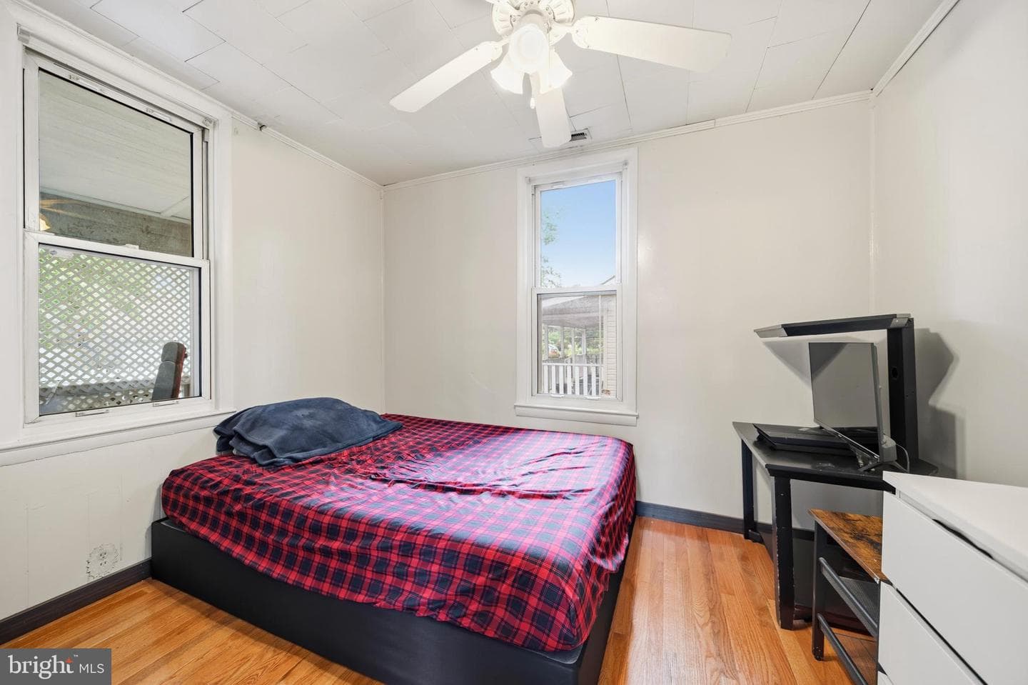5113 Crittenden Street photo 20