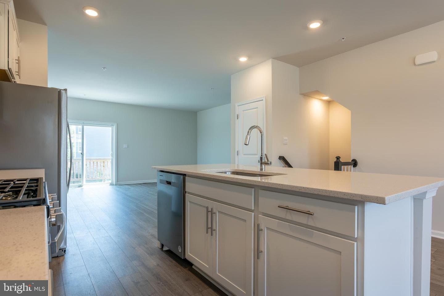 8750 Mimosa Avenue photo 32