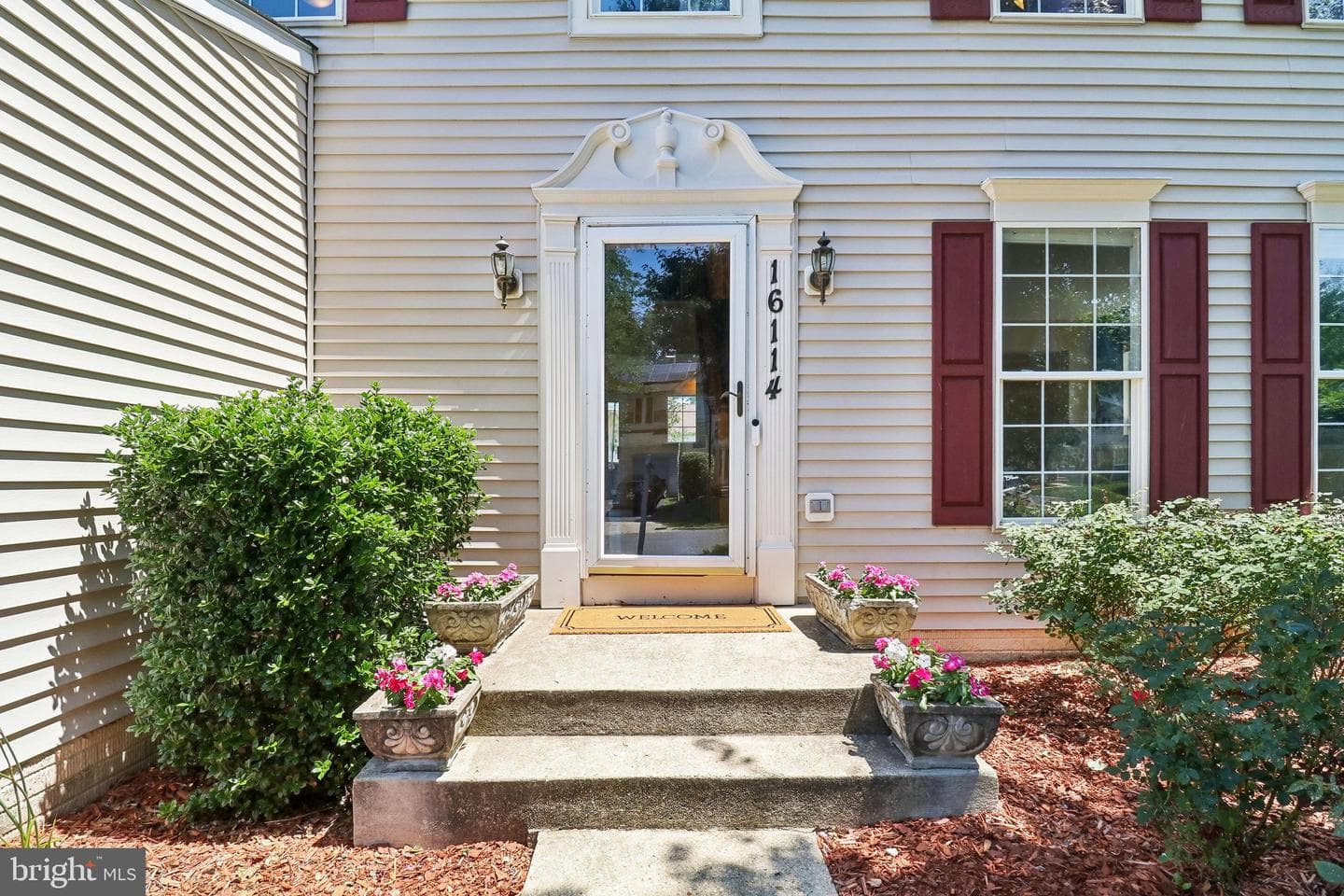 16114 Eckhart Road photo 9