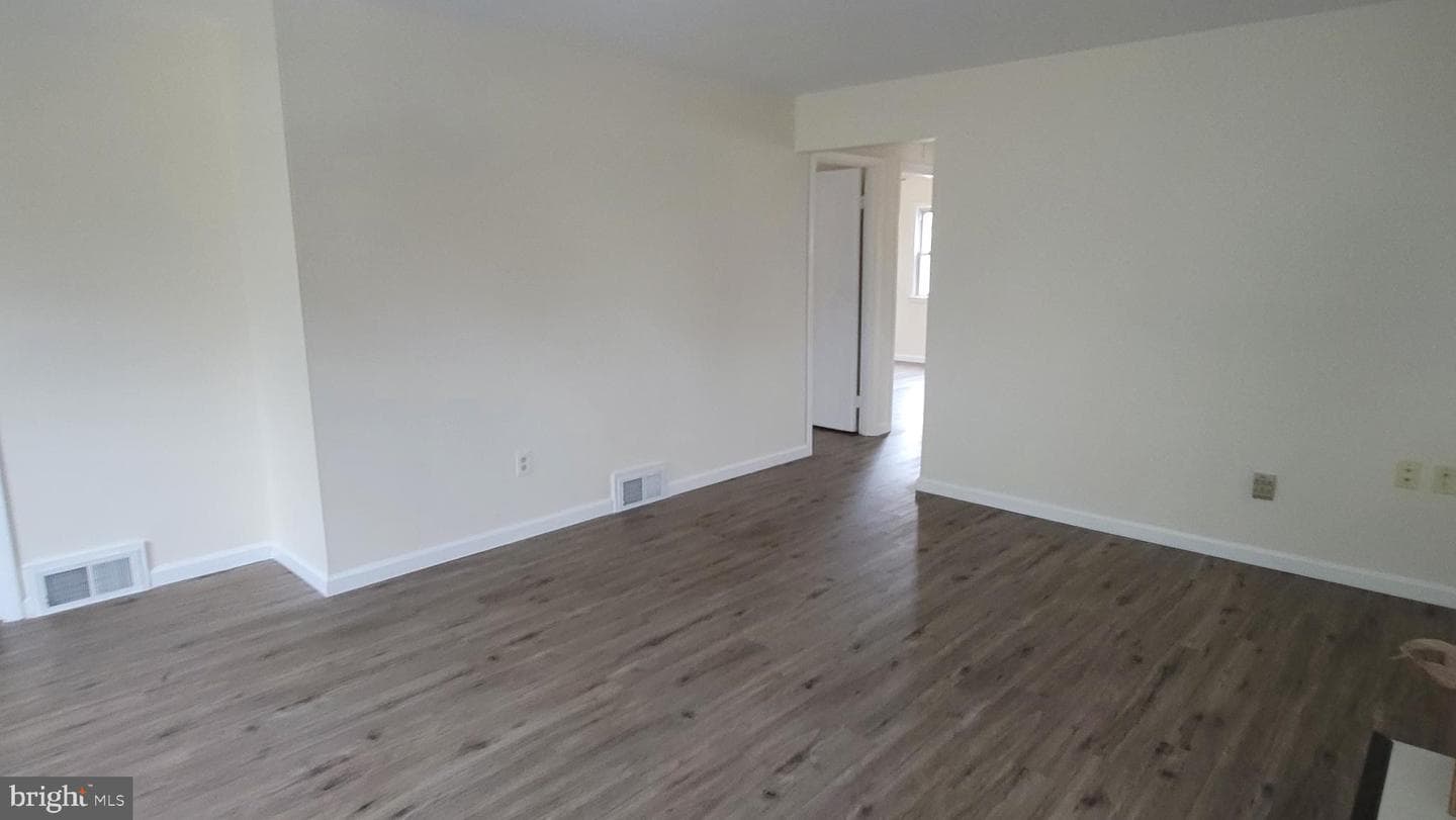 1412 Torrey Place photo 4