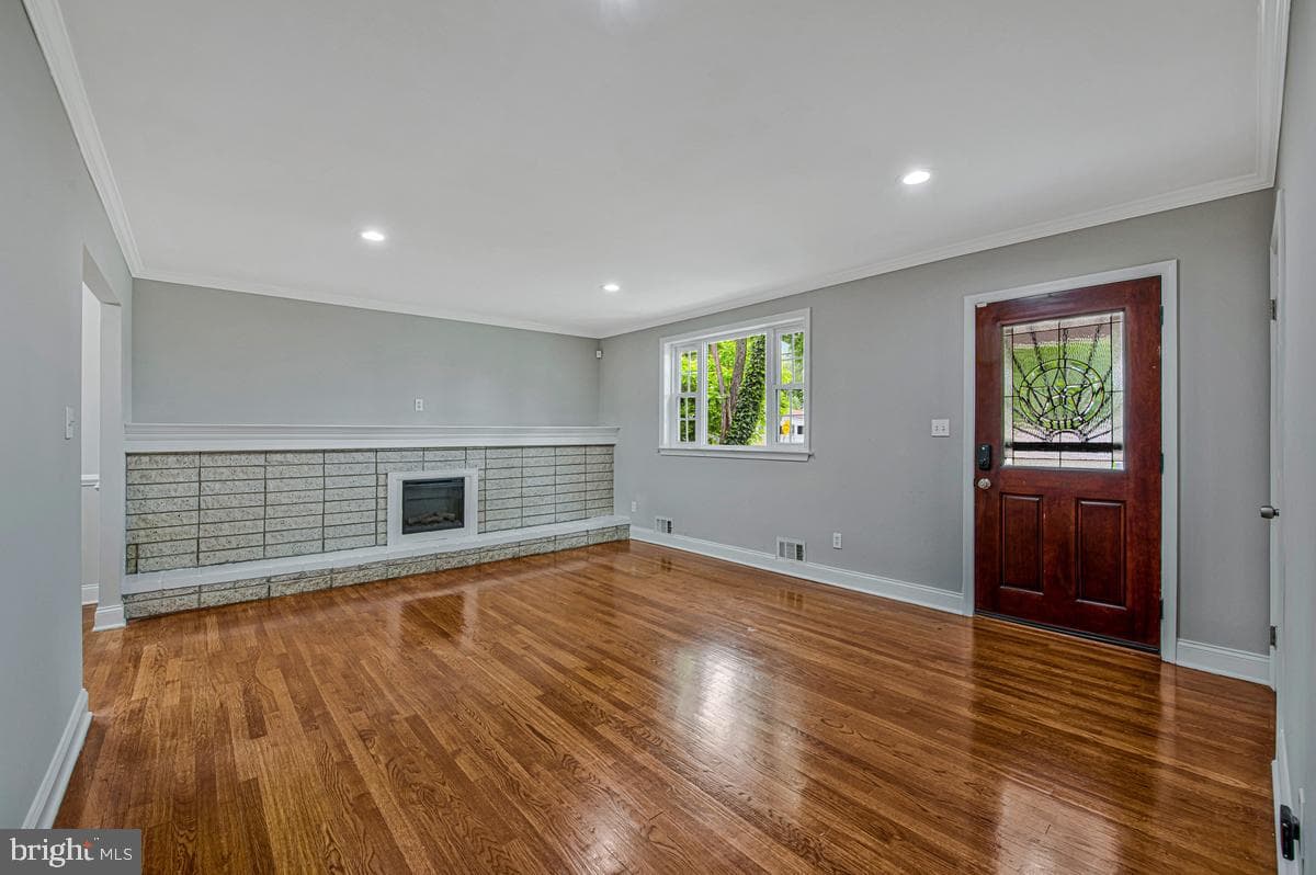 2335 Scott Key Drive photo 3