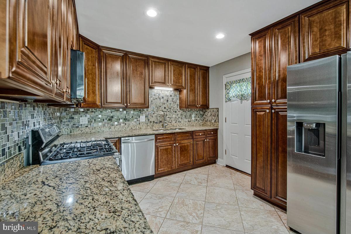 2335 Scott Key Drive photo 5