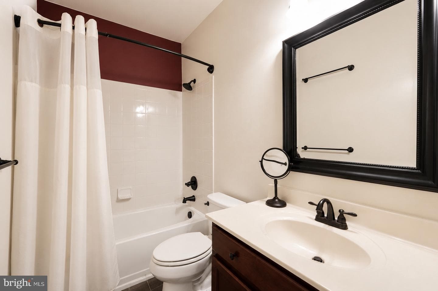 9706 Traver Street photo 50