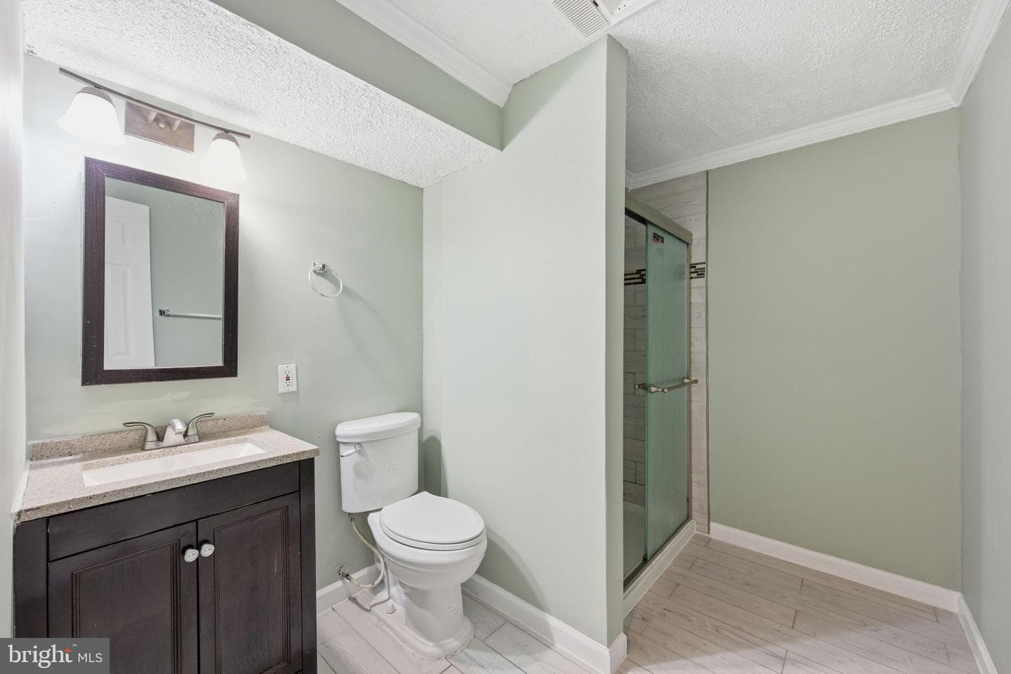 14531 London Lane photo 17