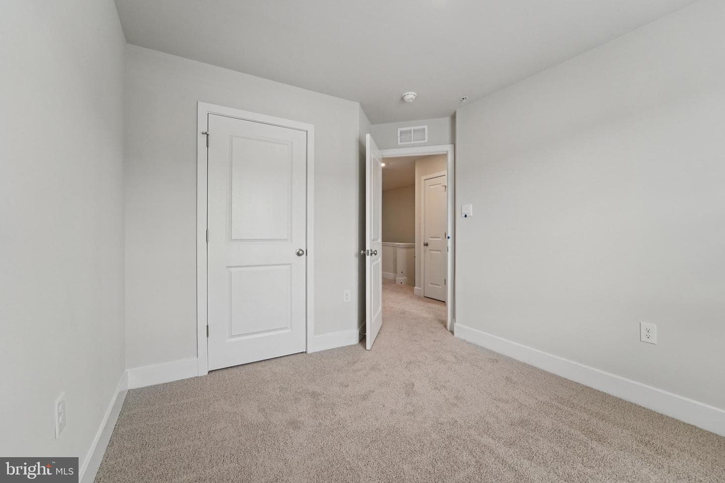 5242 Woodyard Road photo 18