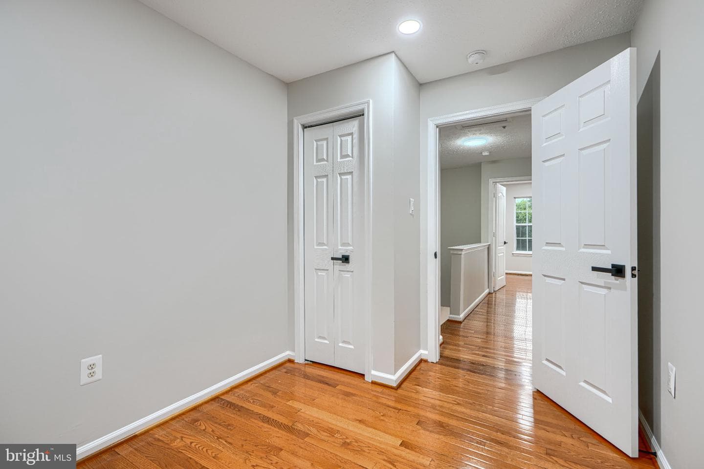 2220 Seton Way photo 21