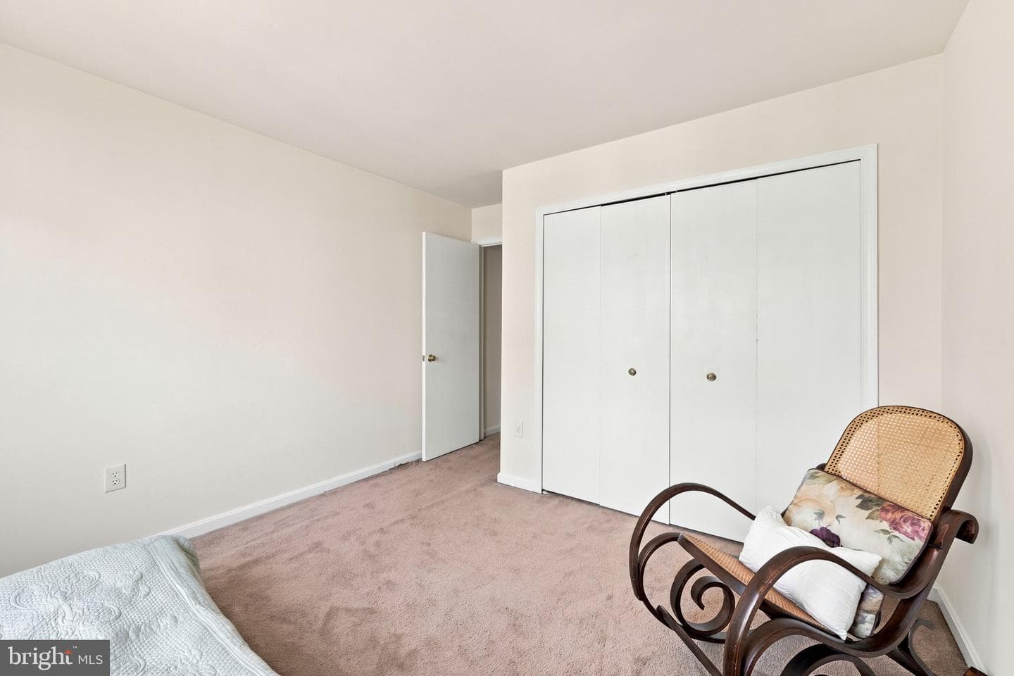 7606 Lexington Avenue photo 24