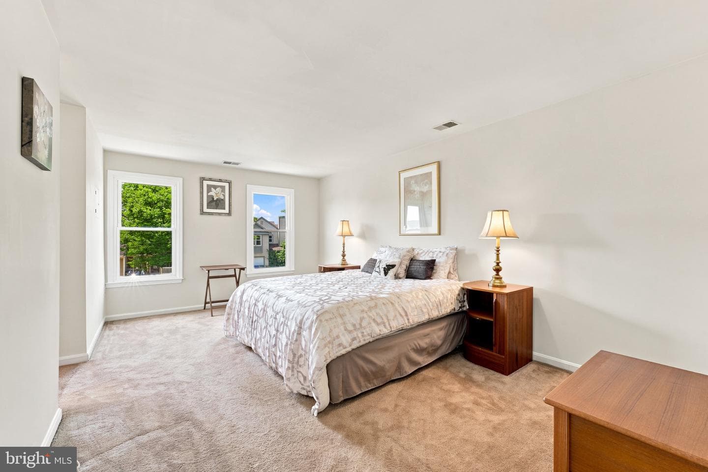 7606 Lexington Avenue photo 28