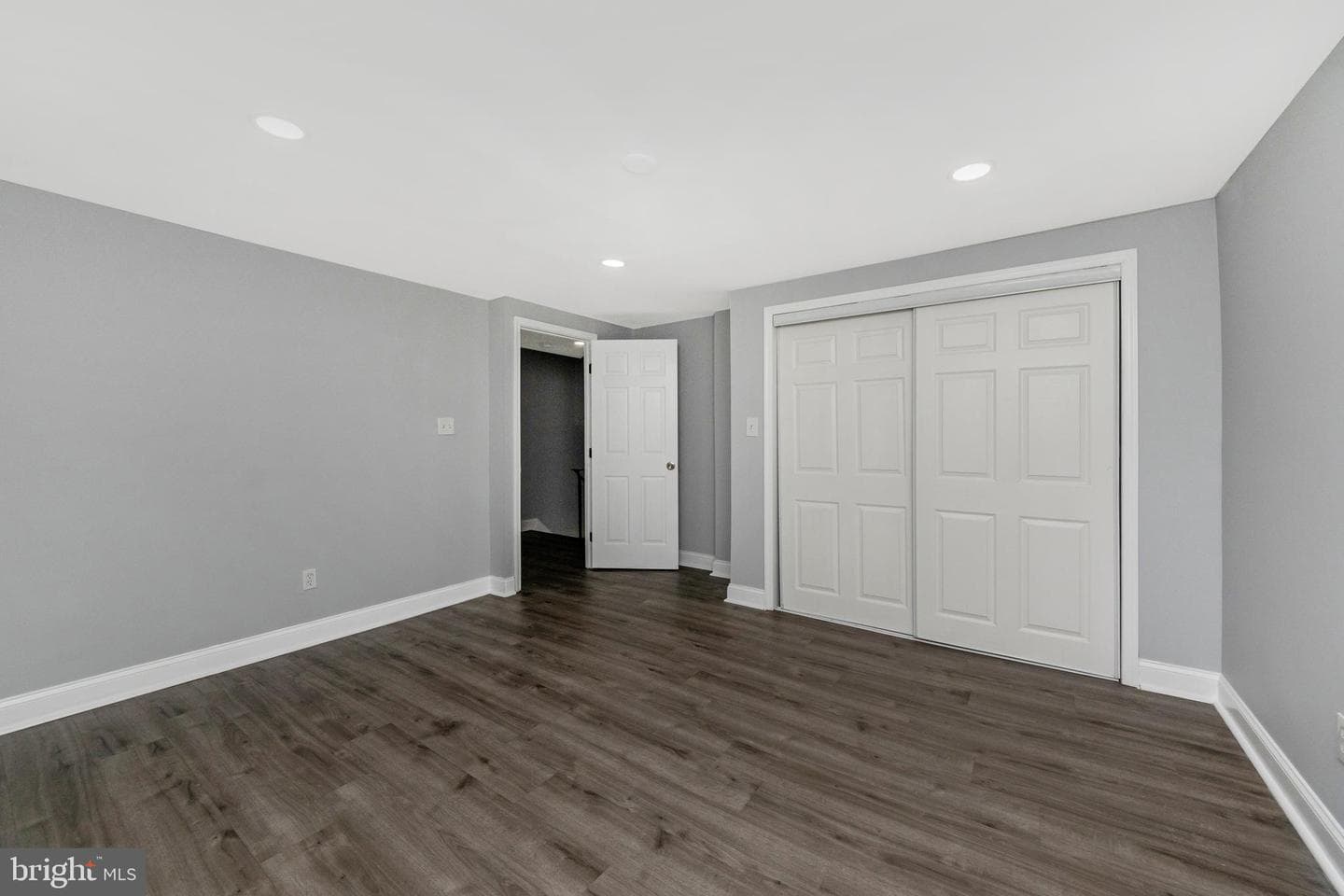 7702 Burnside Road photo 26