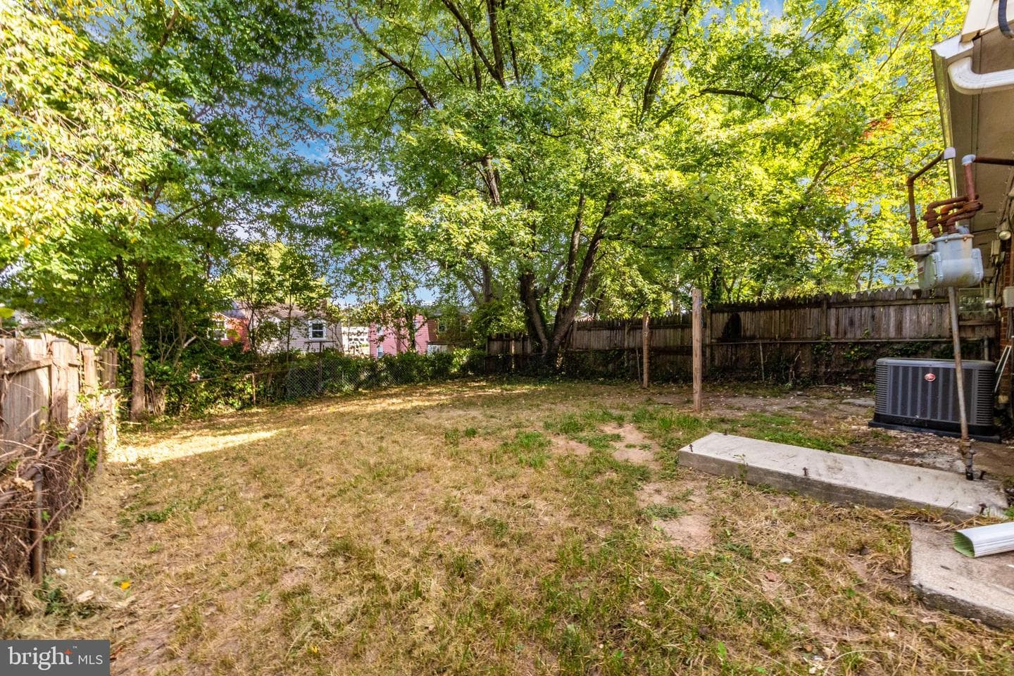 7702 Burnside Road photo 50