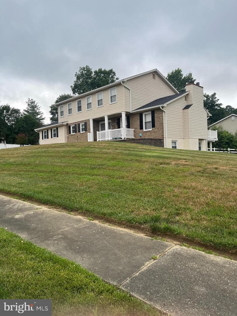 9301 Linhurst Drive photo 2