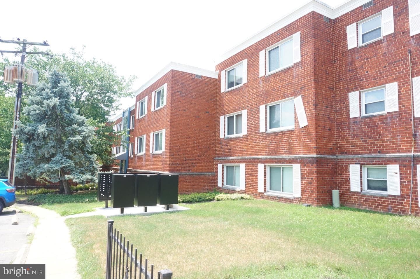 3825 Hamilton Street #c-302 photo 3
