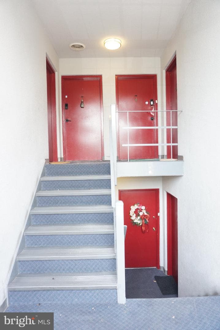 3825 Hamilton Street #c-302 photo 8