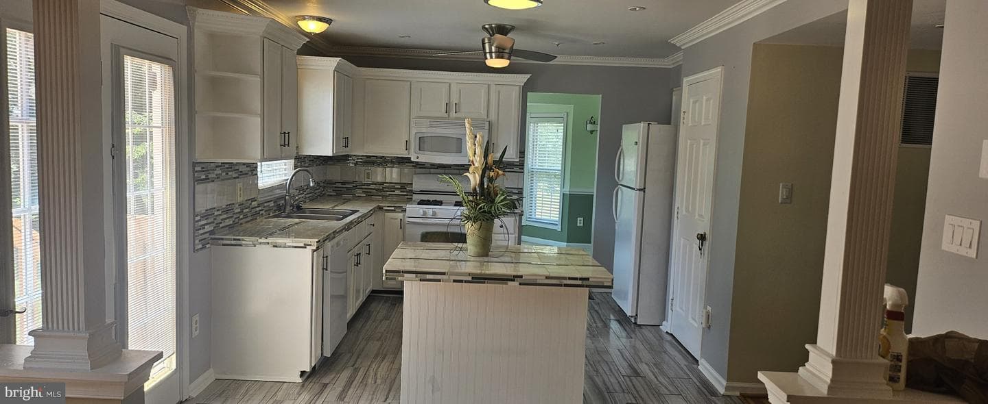 14506 Foust Street photo 5