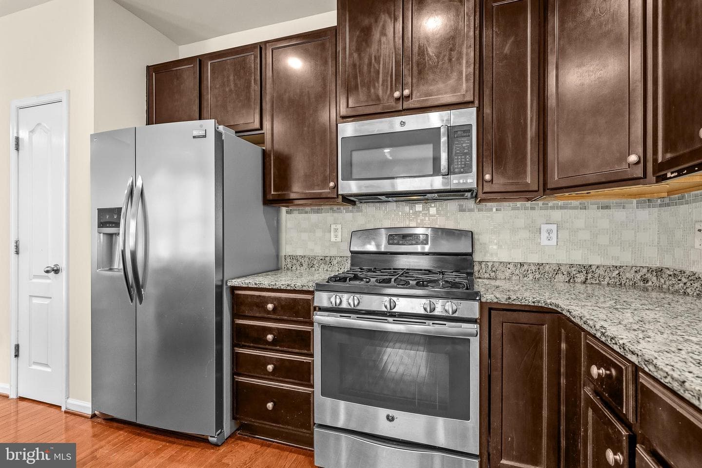 4815 Forest Pines Drive photo 8